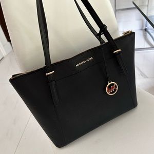 Michael Kors Large Black Saffiano Leather JetSet Travel Tote Bag Purse